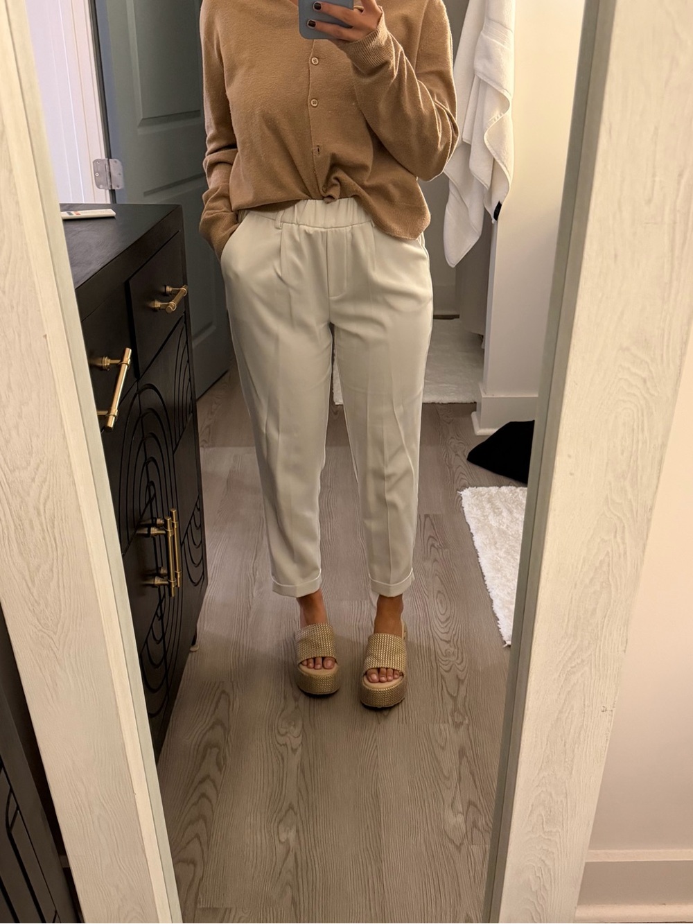 Women’s Cream Elastic-Waist Tapered Pants
